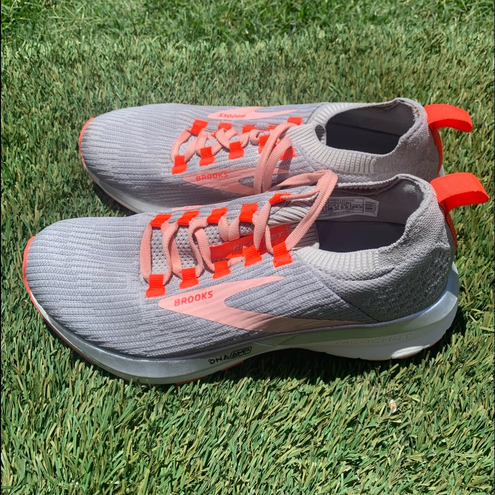 Women’s Brooks Ricochet 2 Running Shoes sz 7.5